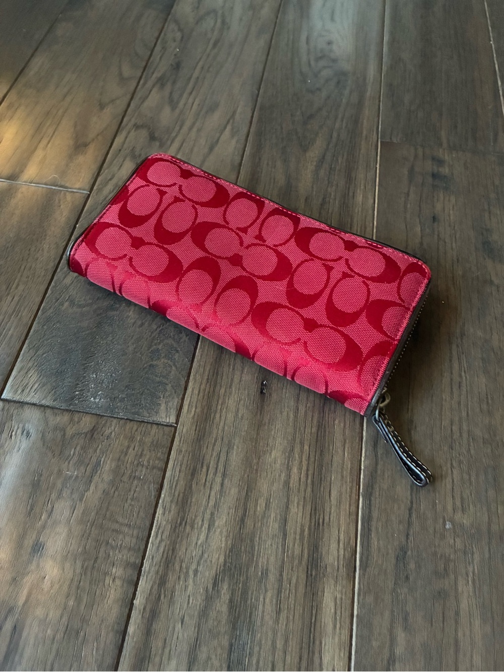 Coach Signature Jacquard Red Zip Around Wallet Leather Trim - Picture 2 of 15